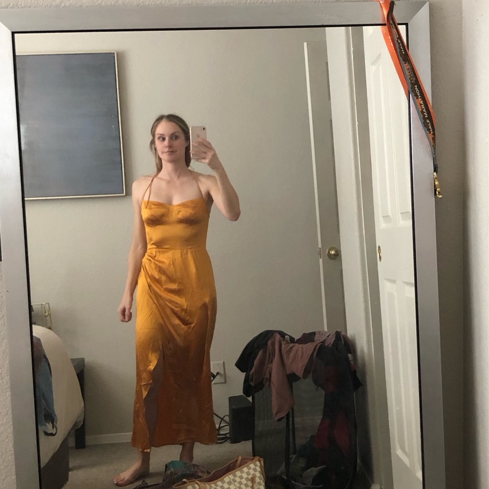 Gorgeous Butterscotch Reformation Dress!